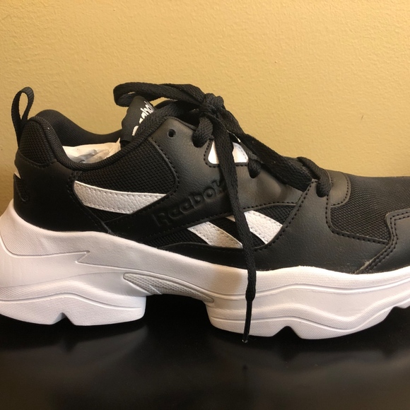 Reebok Shoes - Picture 3 of 4